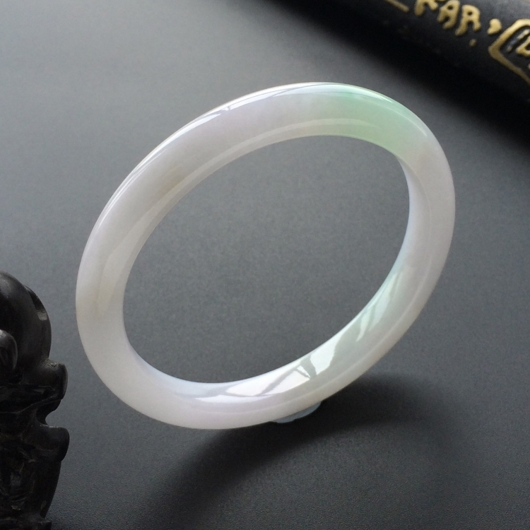 (超值推荐)糯冰种紫罗兰飘翠贵妃镯（53.8mm-49.1mm）