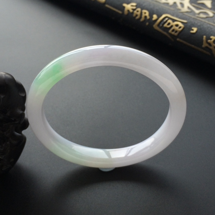 (超值推荐)糯冰种紫罗兰飘翠贵妃镯（53.8mm-49.1mm）