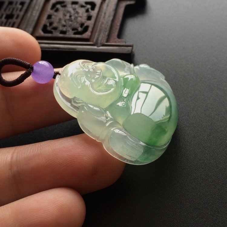 (超值推荐)冰种飘花玉佛挂件