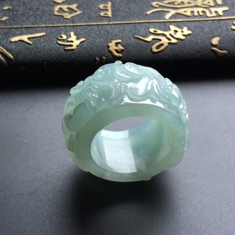 （超值推荐）糯冰种晴水双龙呈祥扳指