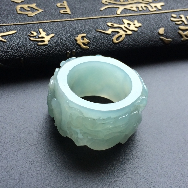 （超值推荐）糯冰种晴水双龙呈祥扳指