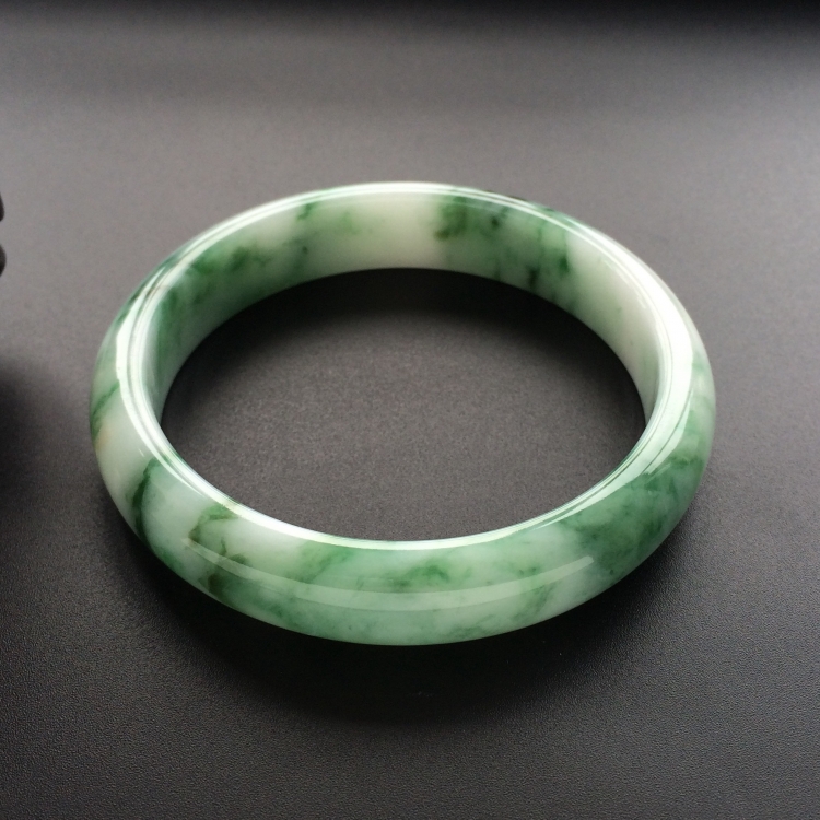 (超值推荐)糯冰种飘花手镯（59.5mm）