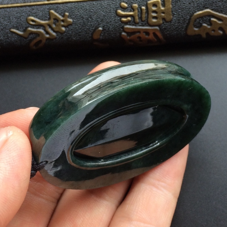 （超值推荐）糯冰种蓝水仿古牌挂件
