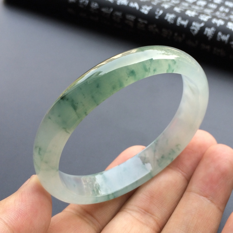 （超值推荐）冰种飘花贵妃镯（57.3mm-50mm）