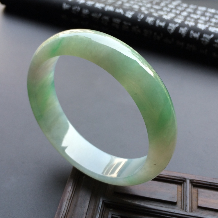 （超值推荐）糯冰种绿晴水手镯（58.3mm）