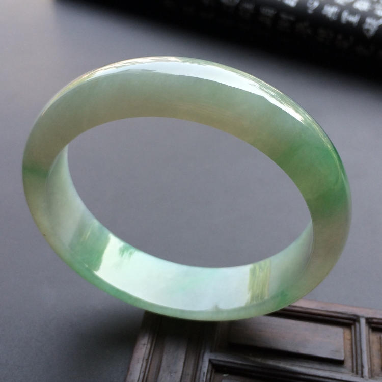（超值推荐）糯冰种绿晴水手镯（58.3mm）