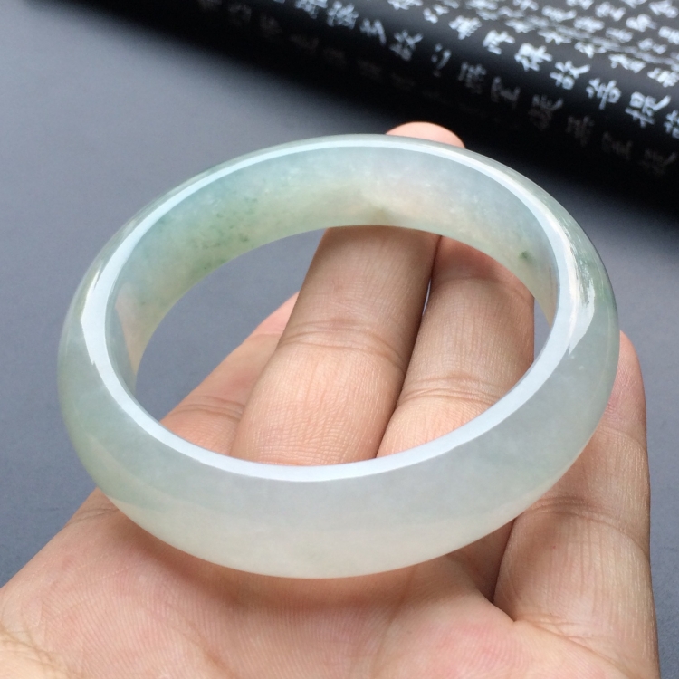（超值推荐）冰种飘花手镯（56mm）