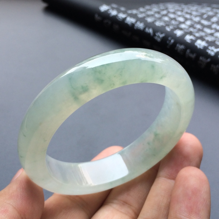 （超值推荐）冰种飘花手镯（56mm）