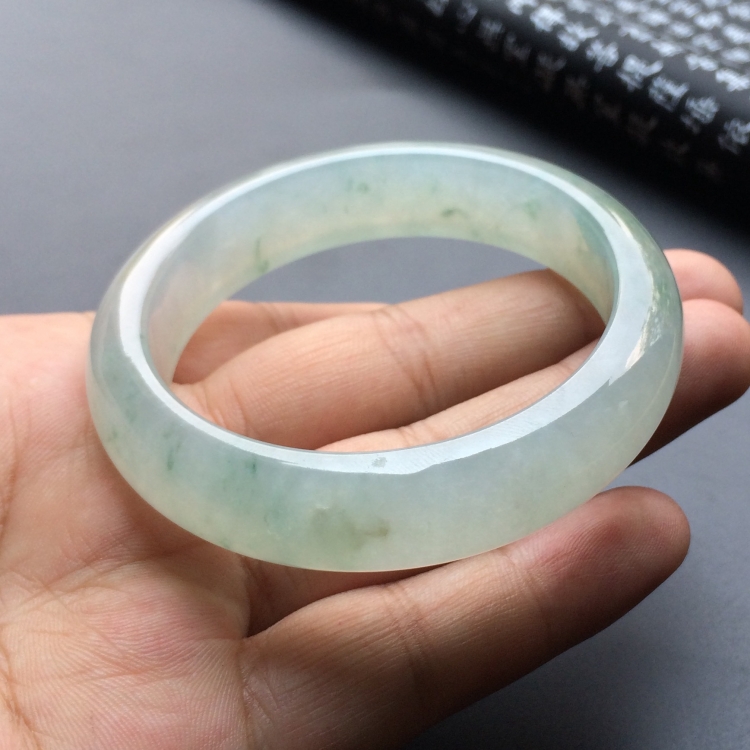 （超值推荐）冰种飘花手镯（56mm）