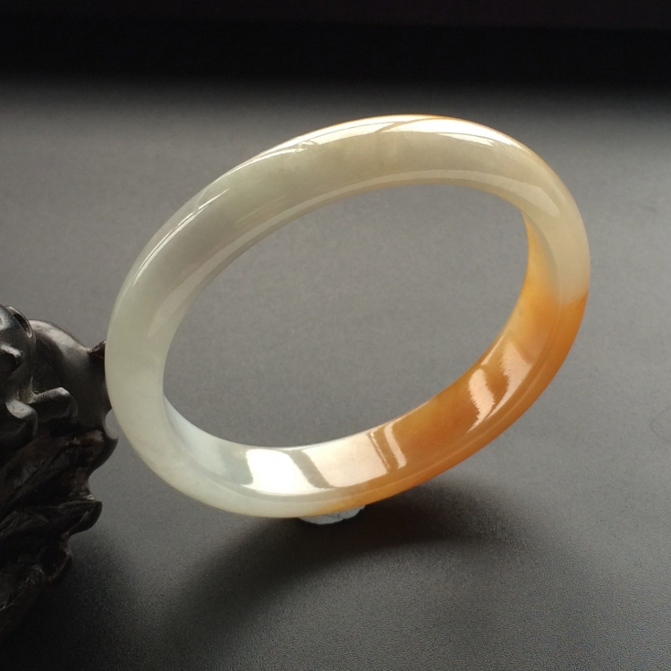 (超值推荐)糯冰种黄翡贵妃镯（54.8mm-47.5mm）