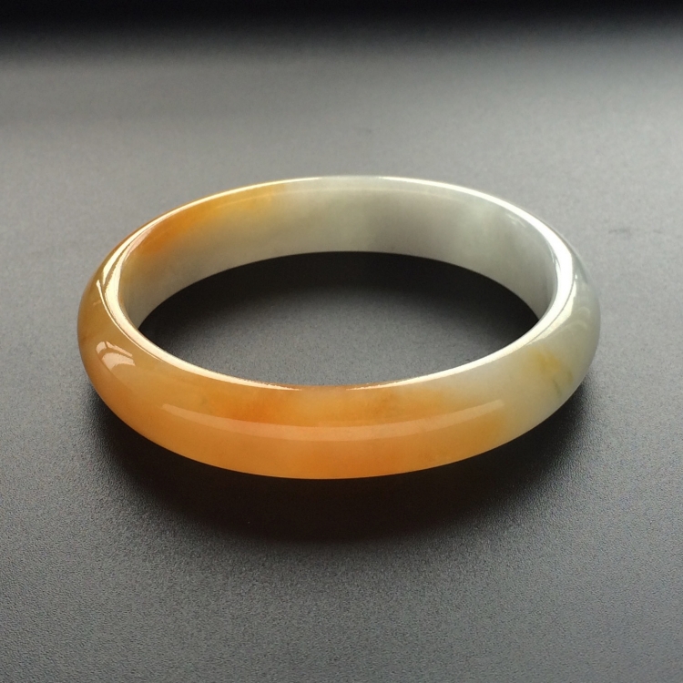 (超值推荐)糯冰种黄翡贵妃镯（54.8mm-47.5mm）