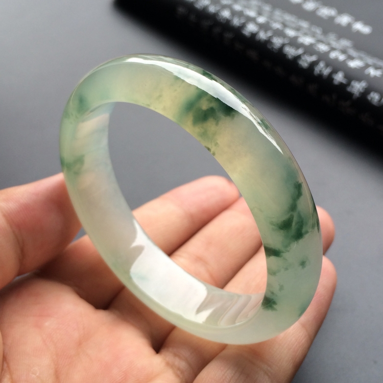 （超值推荐）冰种飘花手镯（56.1mm）