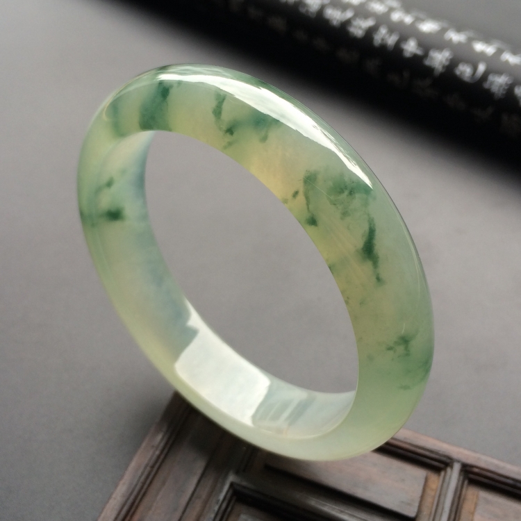 （超值推荐）冰种飘花手镯（56mm）