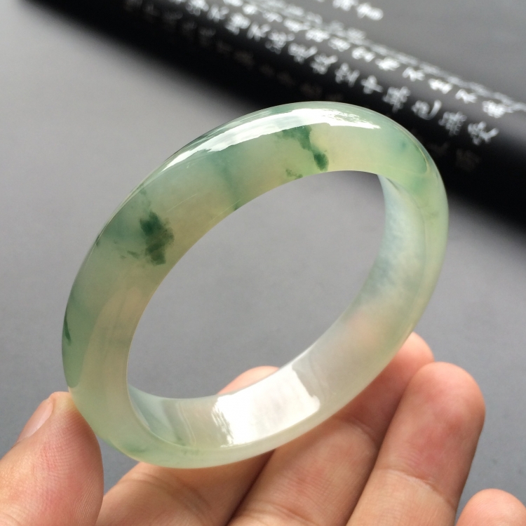 （超值推荐）冰种飘花手镯（56mm）