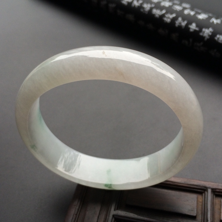 （超值推荐）糯冰种飘花贵妃镯（56mm-51mm）