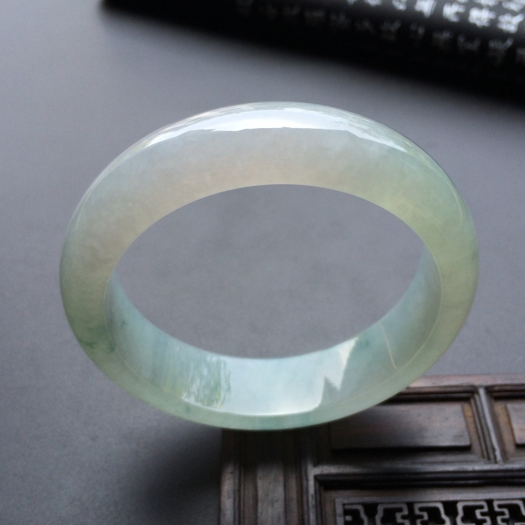 （超值推荐）冰种飘花手镯（57.1mm）