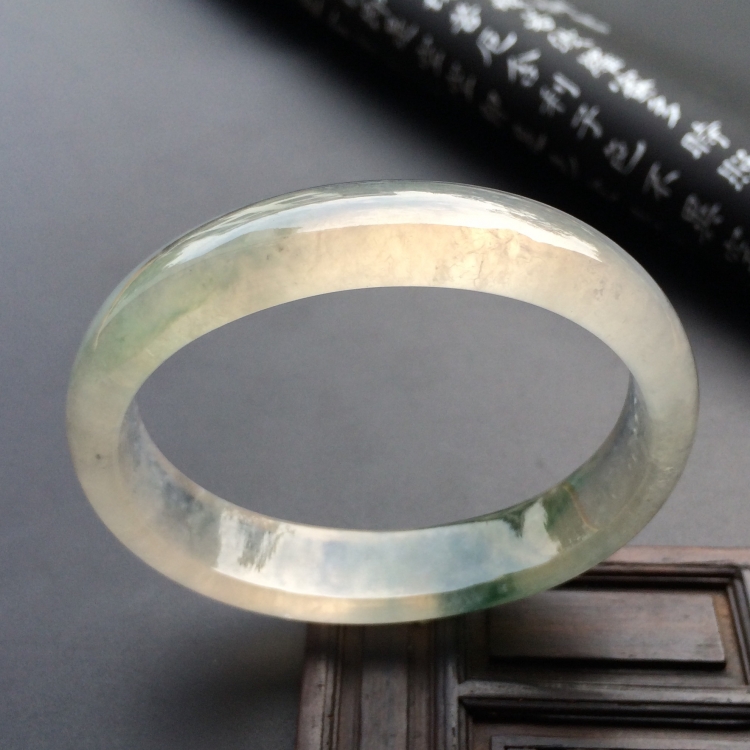 （超值推荐）冰种飘花贵妃镯（55mm-46.2mm）