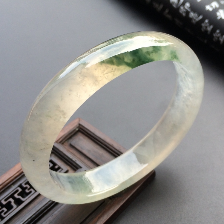（超值推荐）冰种飘花贵妃镯（55mm-46.2mm）