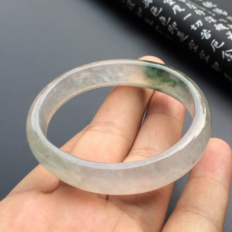 （超值推荐）冰种飘花贵妃镯（55mm-46.2mm）