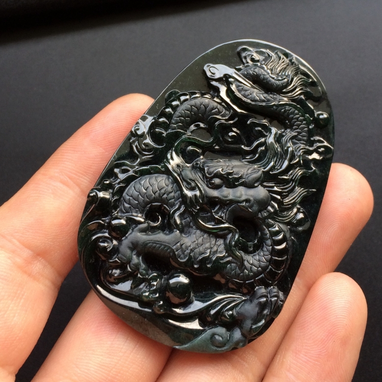 （超值推荐）冰种墨翠龙牌挂件