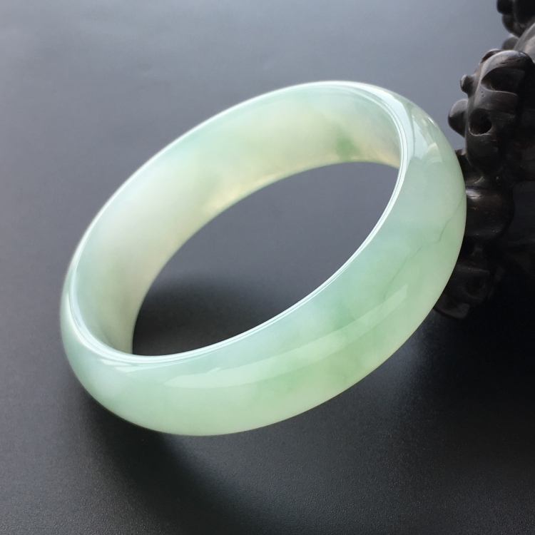 (超值推荐)糯冰种略飘花贵妃镯(58.4mm-51.5mm)