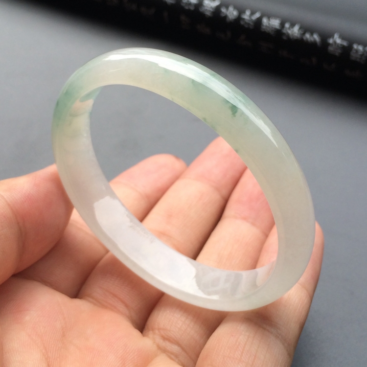 （超值推荐）糯冰种飘花贵妃镯（55mm-47.3mm）