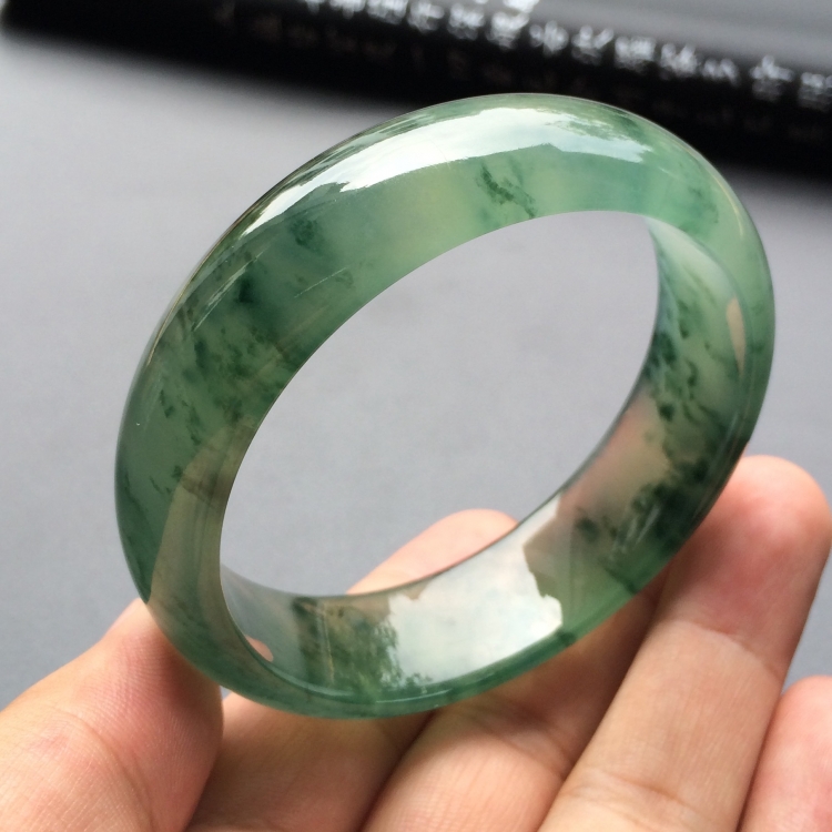（超值推荐）冰种飘花手镯（58mm）