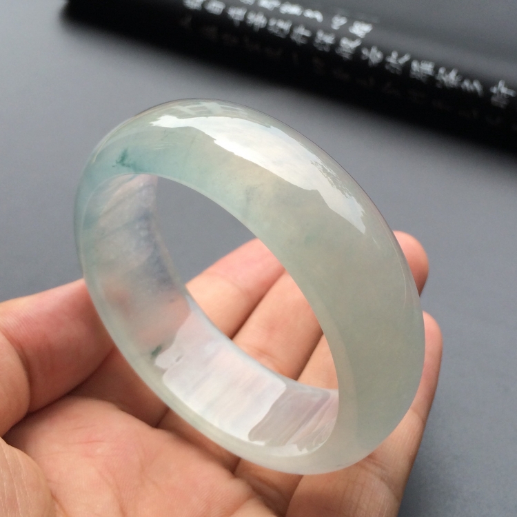 （超值推荐）冰玻种飘花手镯（57.7mm）
