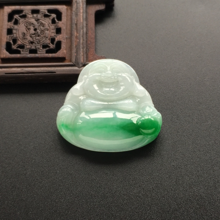 (超值推荐)糯冰种飘翠玉佛挂件