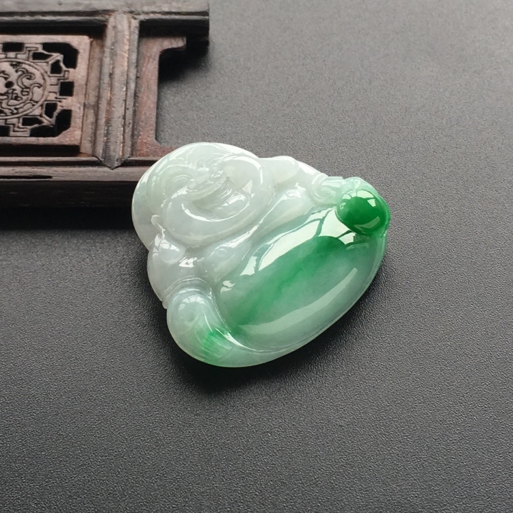 (超值推荐)糯冰种飘翠玉佛挂件