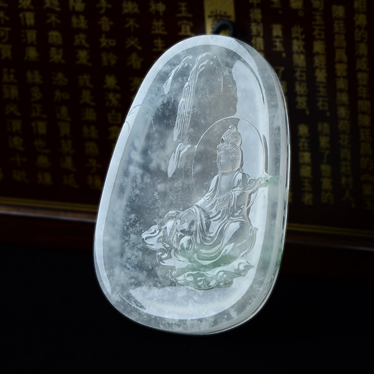 （超值推荐）（玉雕名家高松峰作品）冰玻种略飘花观音挂件