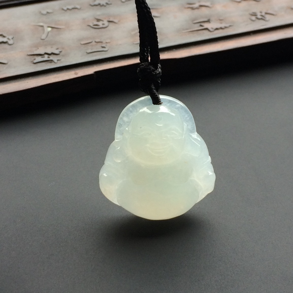 (超值推荐)糯冰种淡晴水玉佛挂件