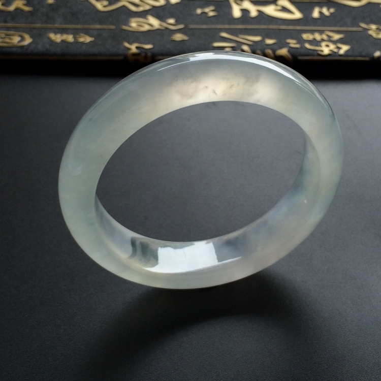 （超值推荐）冰种淡晴水手镯（54mm）