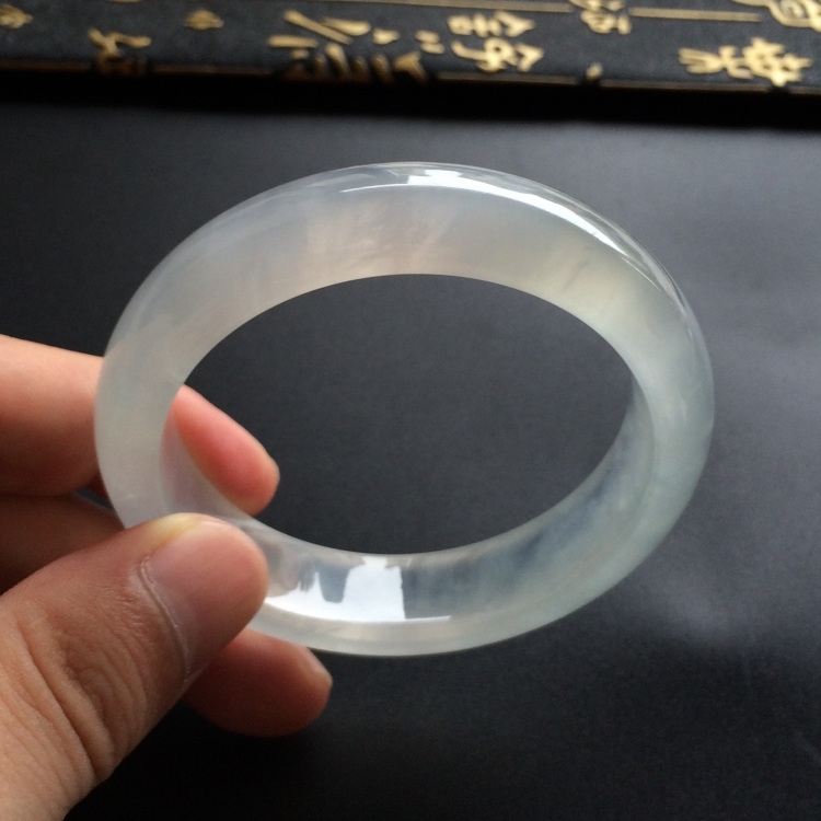 （超值推荐）冰种淡晴水手镯（54mm）