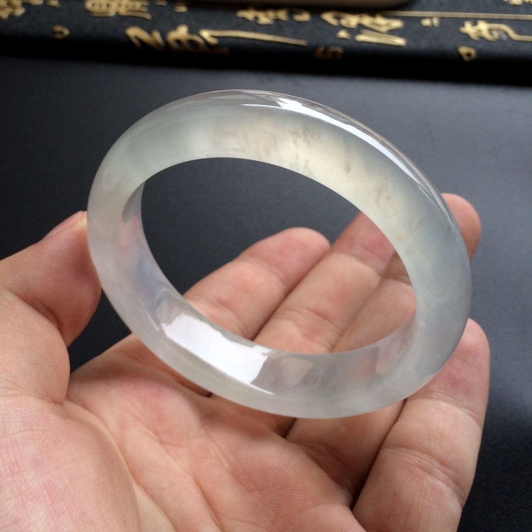 （超值推荐）冰种淡晴水手镯（54mm）
