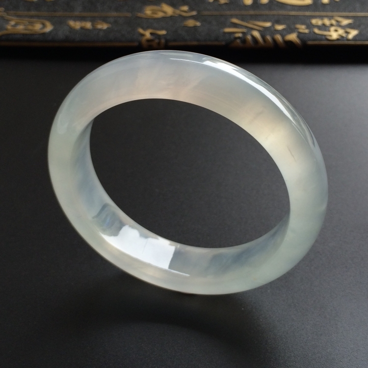 （超值推荐）冰种淡晴水手镯（54mm）