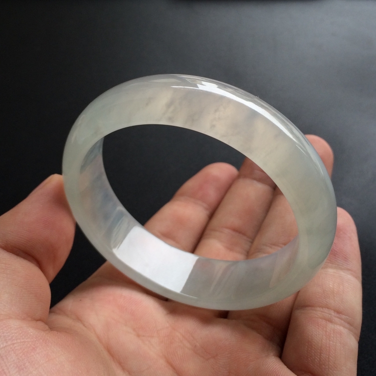 （超值推荐）冰种淡晴水手镯（55.6mm）