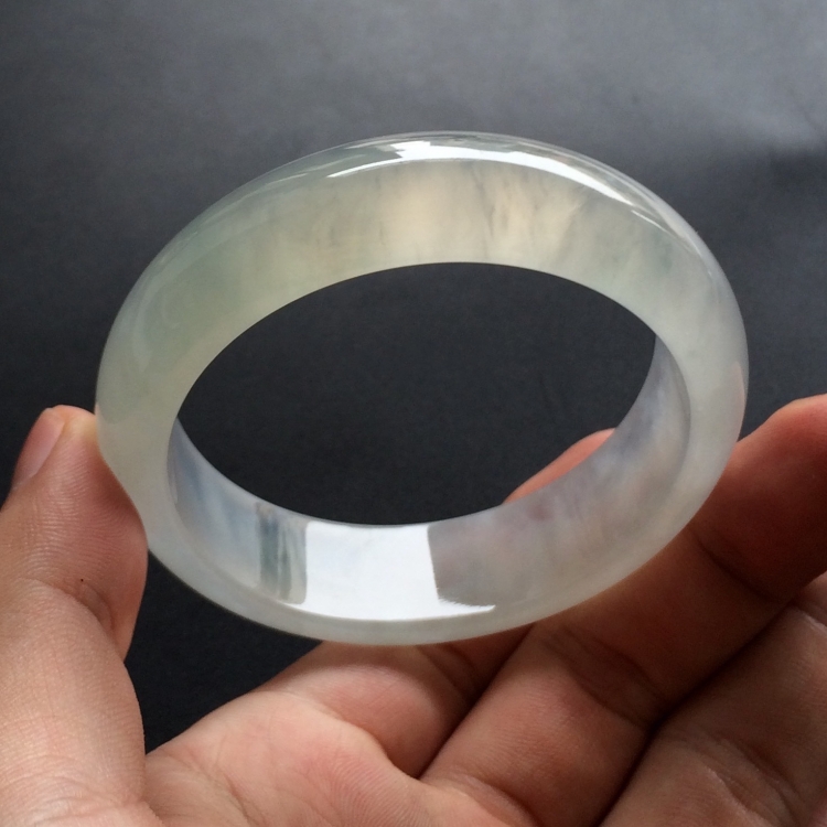 （超值推荐）冰种淡晴水手镯（56.1mm）