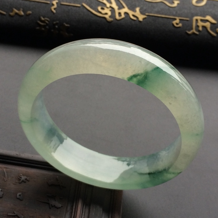 （超值推荐）冰种飘花手镯（56.3mm）
