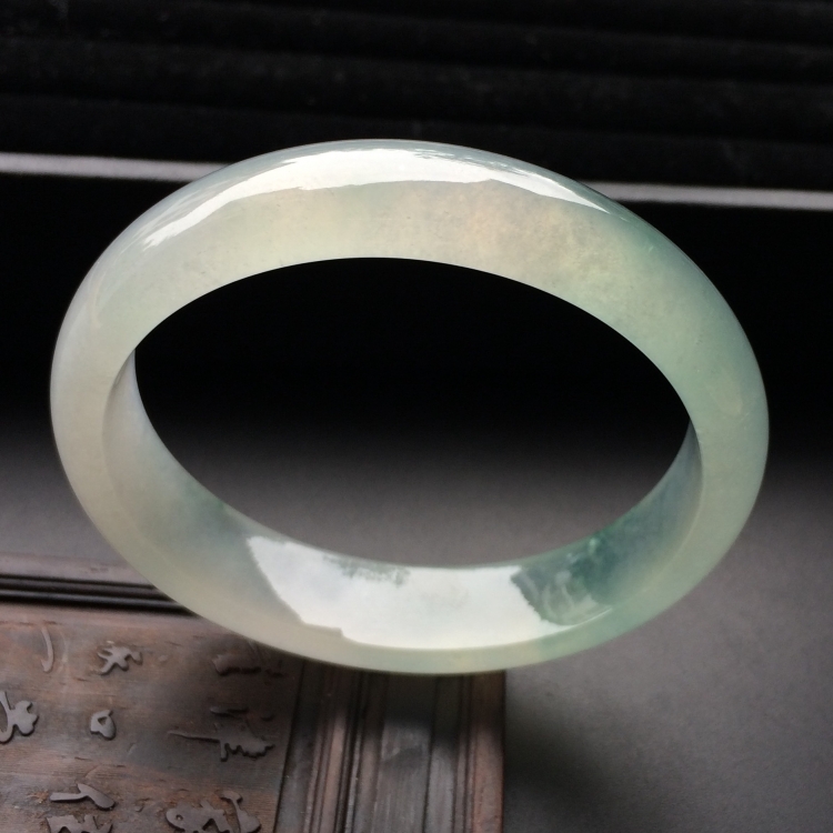 （超值推荐）冰种飘花贵妃镯（56.1mm-49mm）