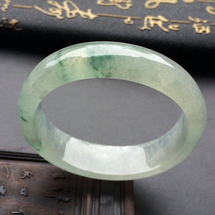 （超值推荐）冰种飘花贵妃镯（53mm-47mm）