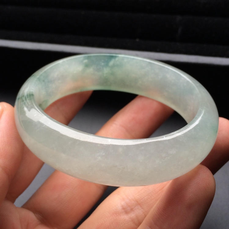 （超值推荐）冰种飘花贵妃镯（53mm-47mm）