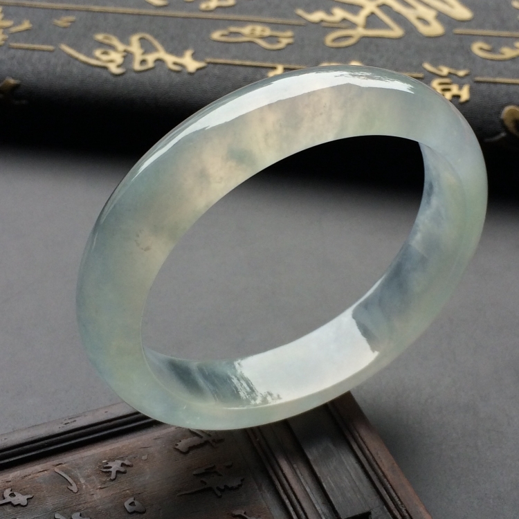 （超值推荐）冰种晴水贵妃镯（57mm-49.8mm）