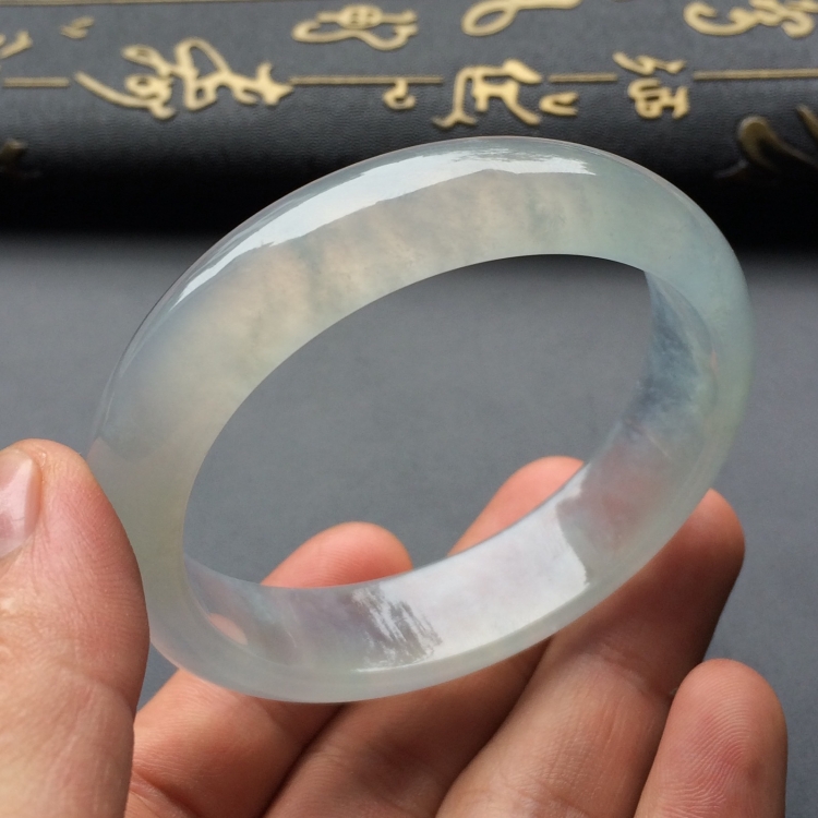 （超值推荐）冰种晴水贵妃镯（57mm-49.8mm）