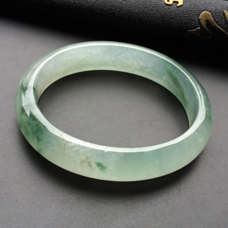 （超值推荐）冰种飘花贵妃镯（53.9mm-48.1mm）