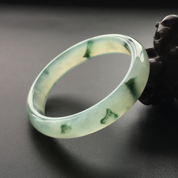 (超值推荐)冰种飘花贵妃镯(55mm-47.8mm)