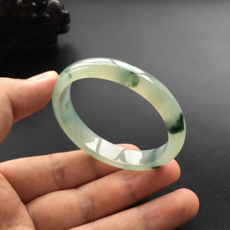 (超值推荐)冰种飘花贵妃镯(55mm-47.8mm)