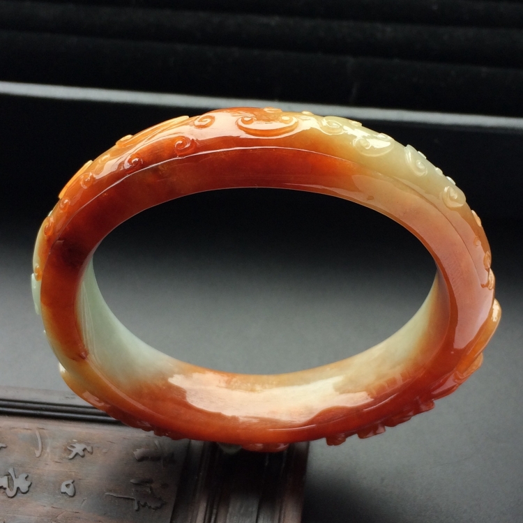 （超值推荐）糯冰种红黄翡雕花贵妃镯（58.9mm-48mm）