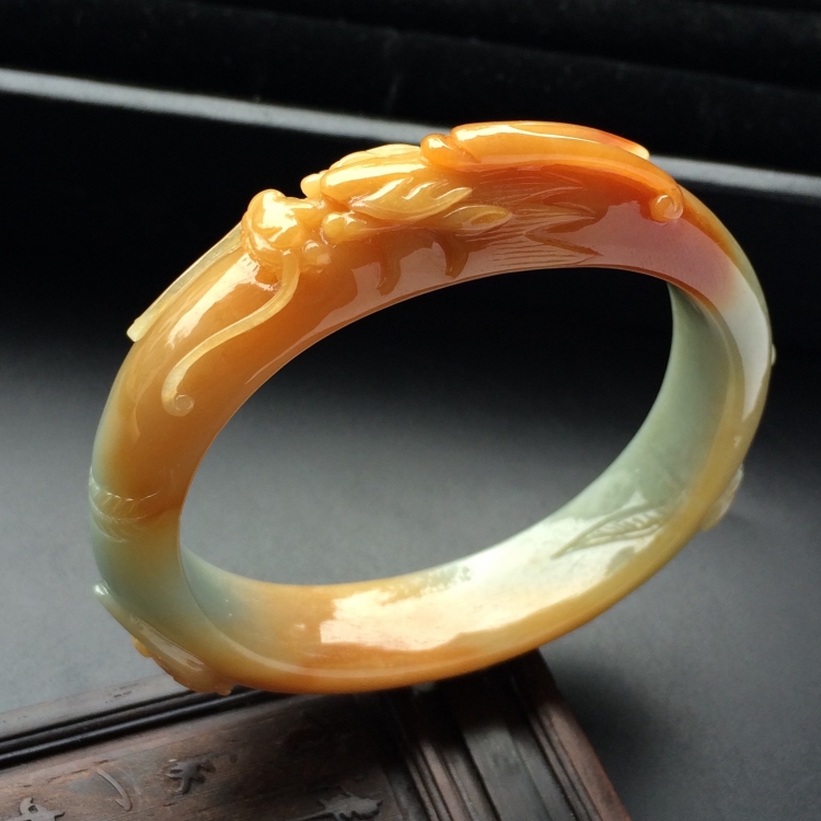 （超值推荐）糯冰种褐黄翡雕花贵妃镯（59mm-48.6mm）