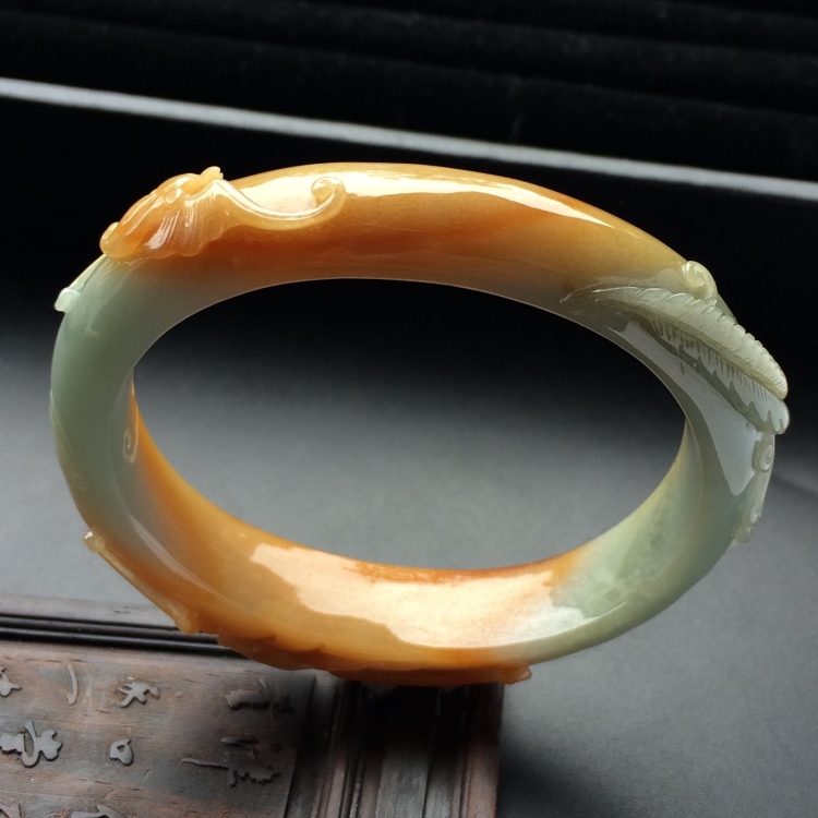 （超值推荐）糯冰种褐黄翡雕花贵妃镯（59mm-48.6mm）